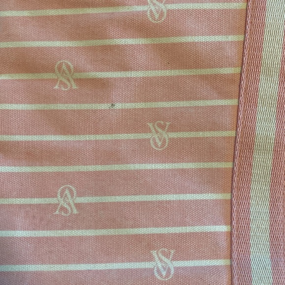 Victoria’s Secret weekender bag duffle bag pink white logo stripes - Picture 10 of 12